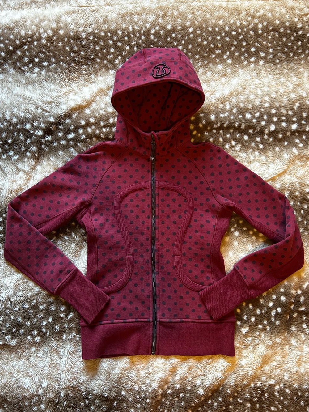 “Vintage" Lululemon Ghost Dot Cranberry Bordeaux Ladybug Scuba Full Zip size 4